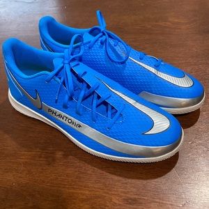 Nike Phantom GT Club Indoor Soccer Shoes size 7